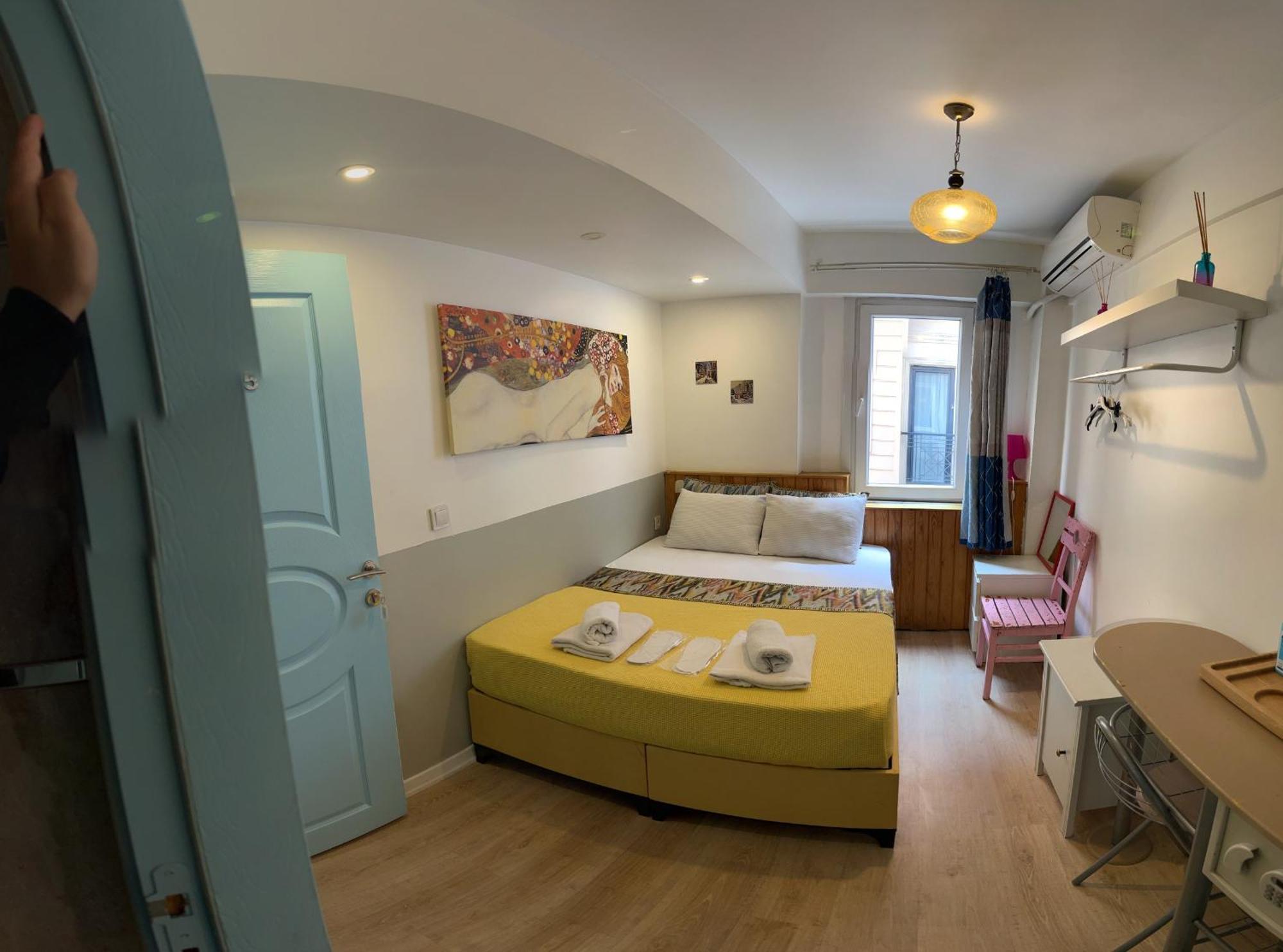 Rodin Hostel Istanbul Exterior photo