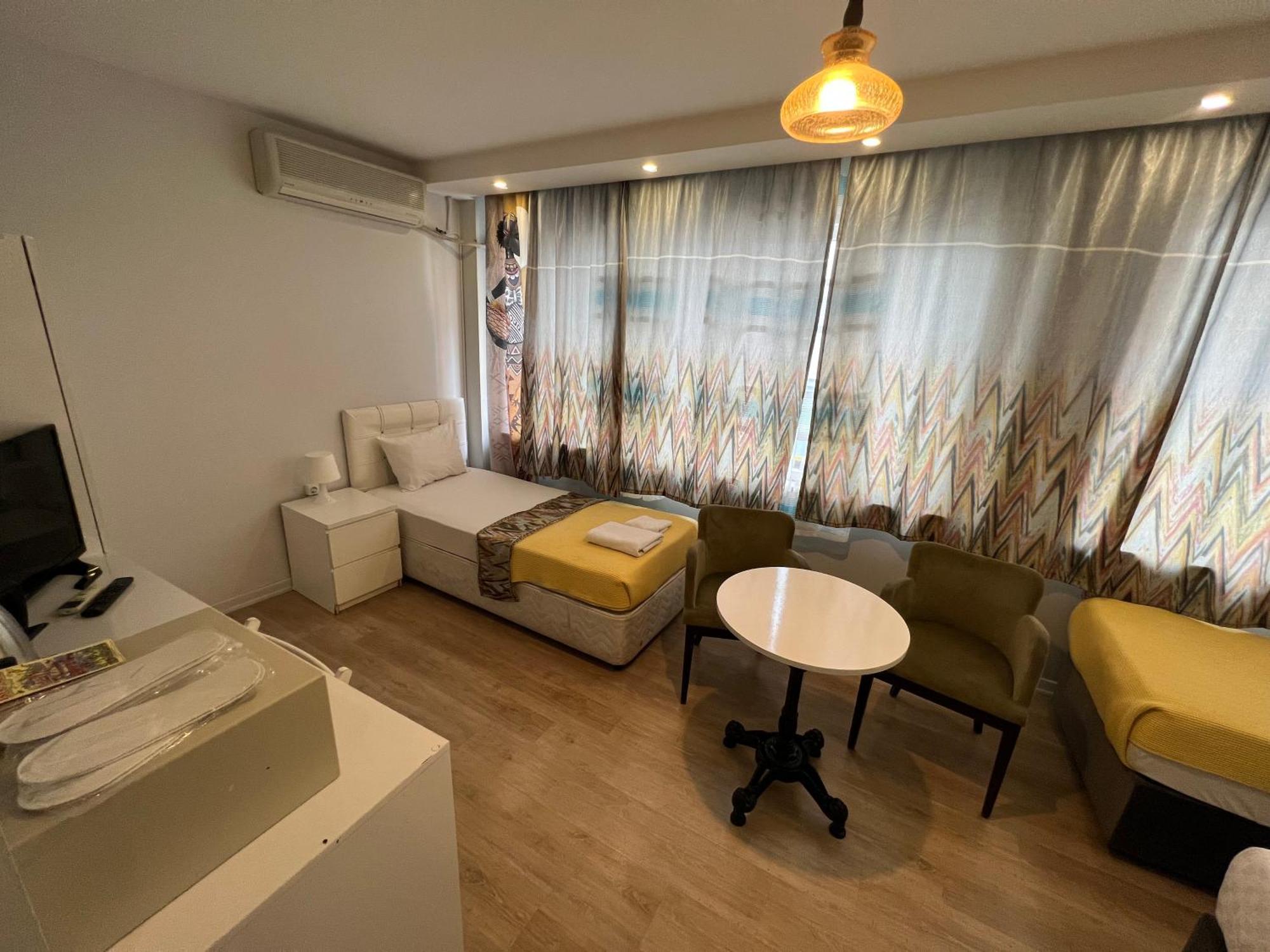 Rodin Hostel Istanbul Exterior photo